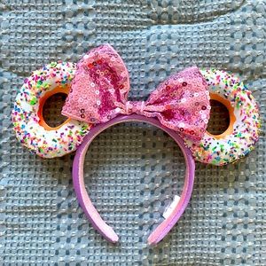 Disney Parks Minnie Mouse Donut Ears.